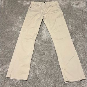 Men’s light Khaki pants size 32x32. In really good condition!